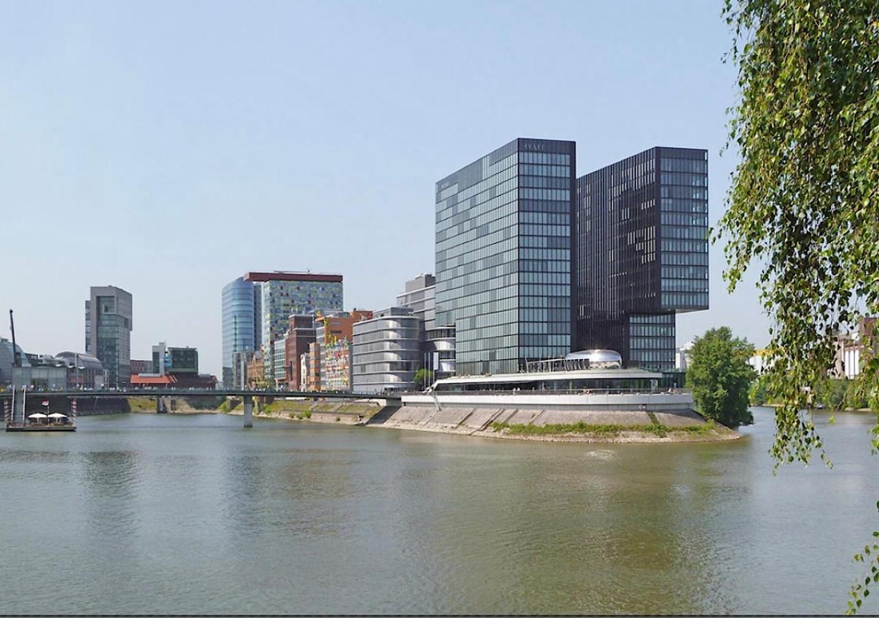 Medienhafen Apartment Direkt Am Zentrum Düsseldorf Exterior foto